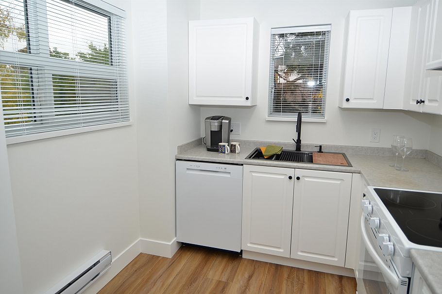 404 3638 Rae Avenue Vancouver, BC - 6