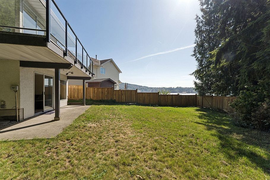 3908 Blantyre Place North Vancouver, BC - 31