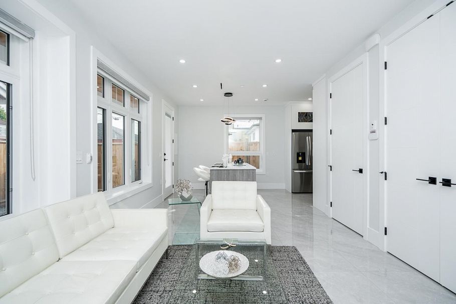 2 1905 E 36th Avenue Vancouver, BC - 6