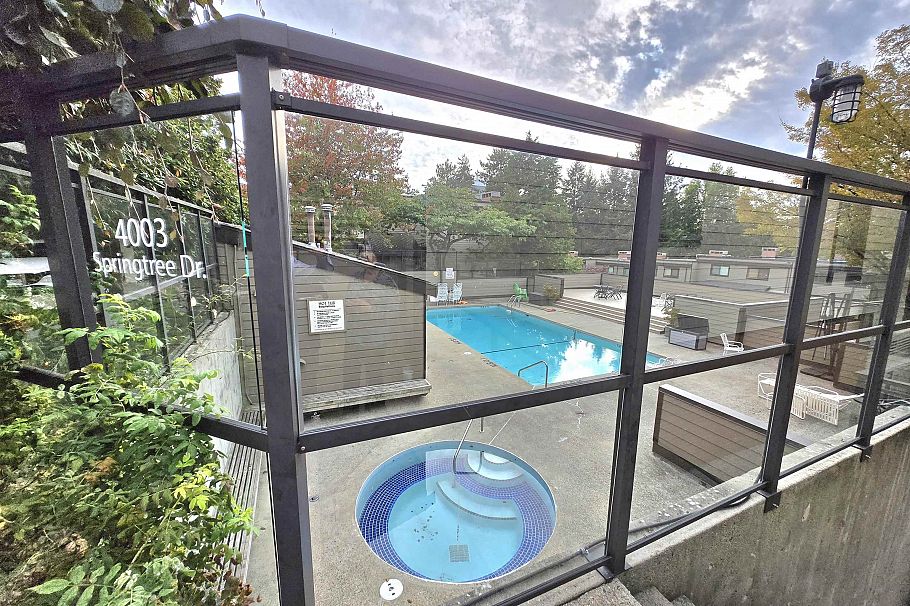 311 3905 Springtree Drive Vancouver, BC - 39