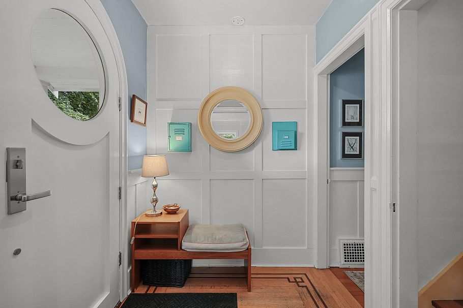 1556 Kamloops Street Vancouver, BC - 3