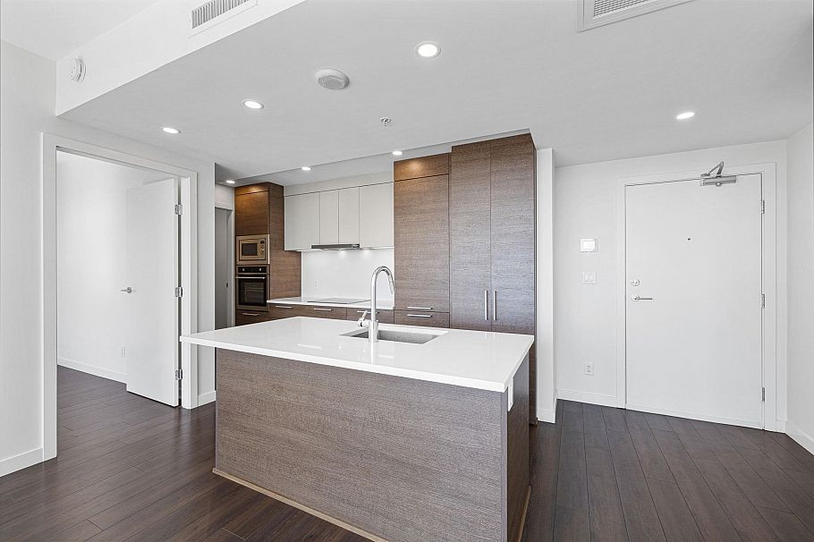 2209 285 E 10th Avenue Vancouver, BC - 3