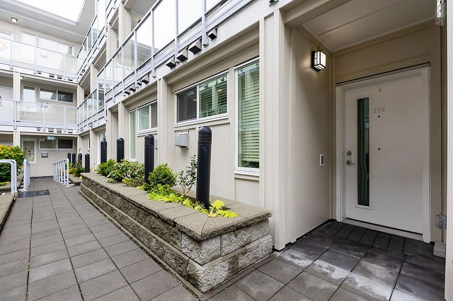 212 1838 Renfrew Street Vancouver, BC - 29