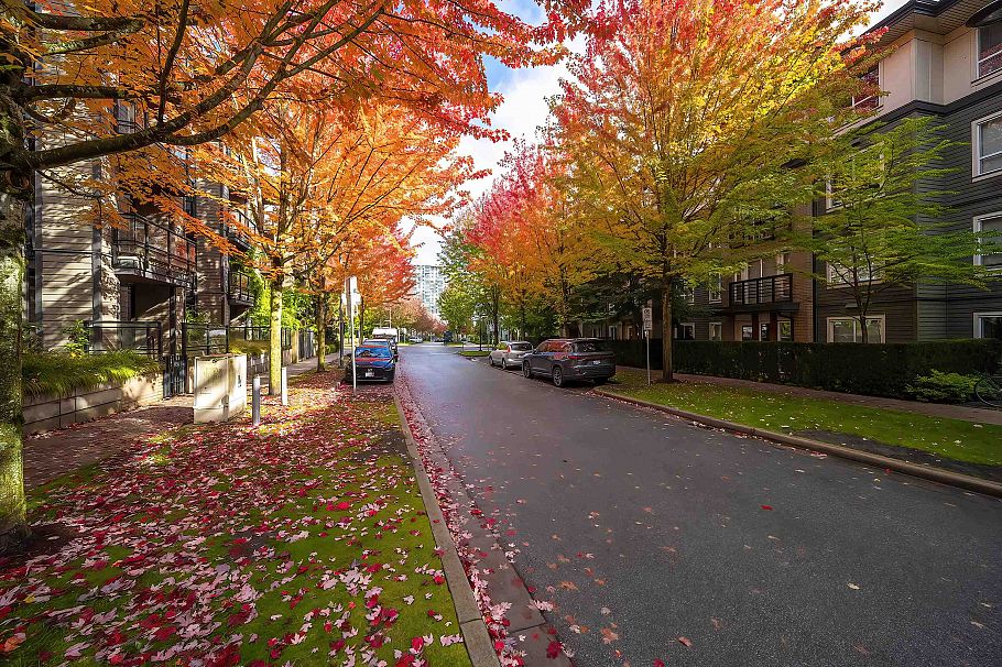 101 5981 Gray Avenue Vancouver, BC - 20