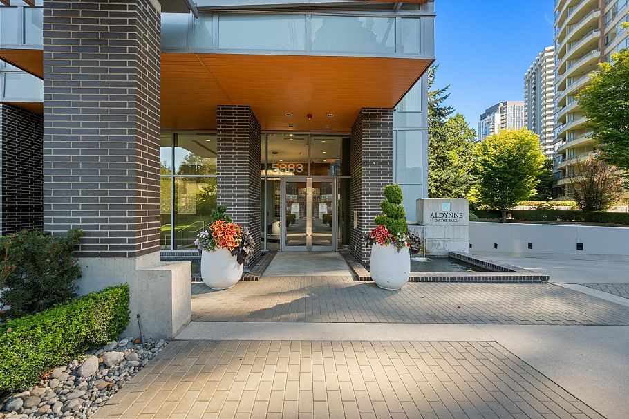 3707 5883 Barker Avenue Burnaby, BC - 3