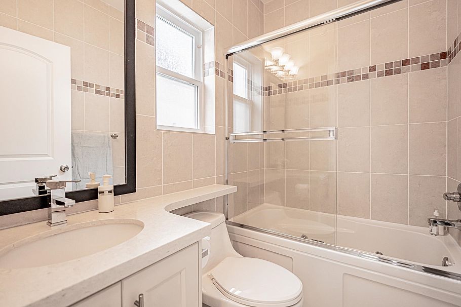 5918 Main Street Vancouver, BC - 17