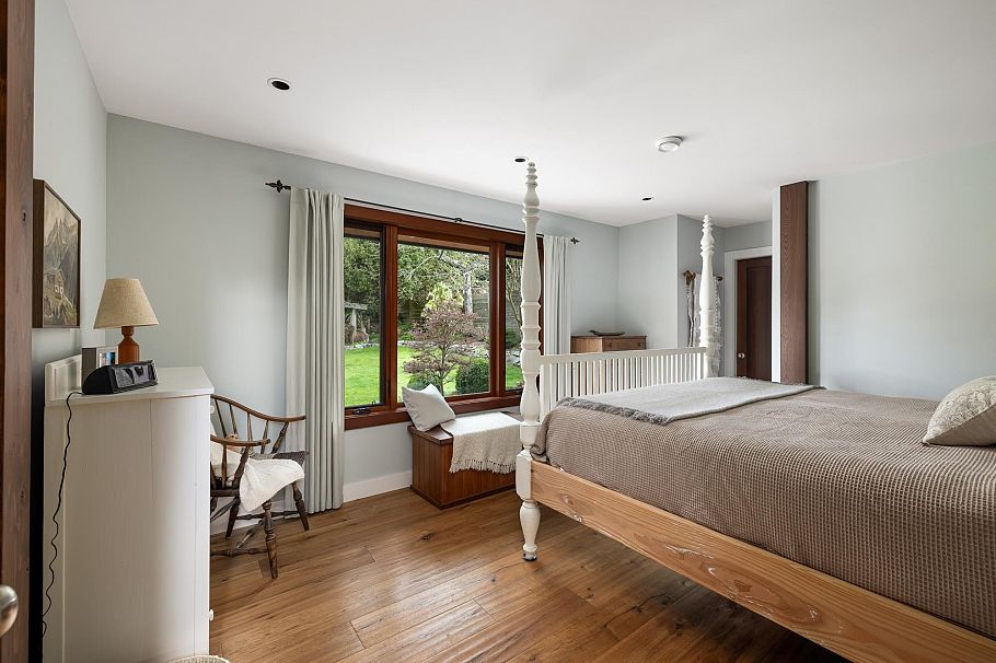 986 Tudor Avenue North Vancouver, BC - 29