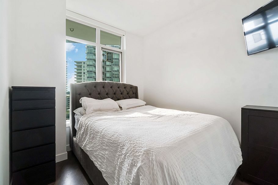 1006 3557 Sawmill Crescent Vancouver, BC - 12