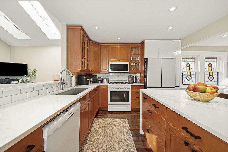 2340 Chesterfield Avenue North Vancouver, BC - 6