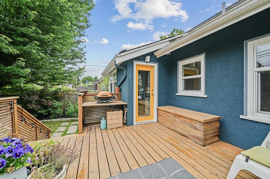 1556 Kamloops Street Vancouver, BC - 35