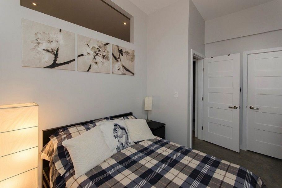 328 E 22nd Street North Vancouver, BC - 33