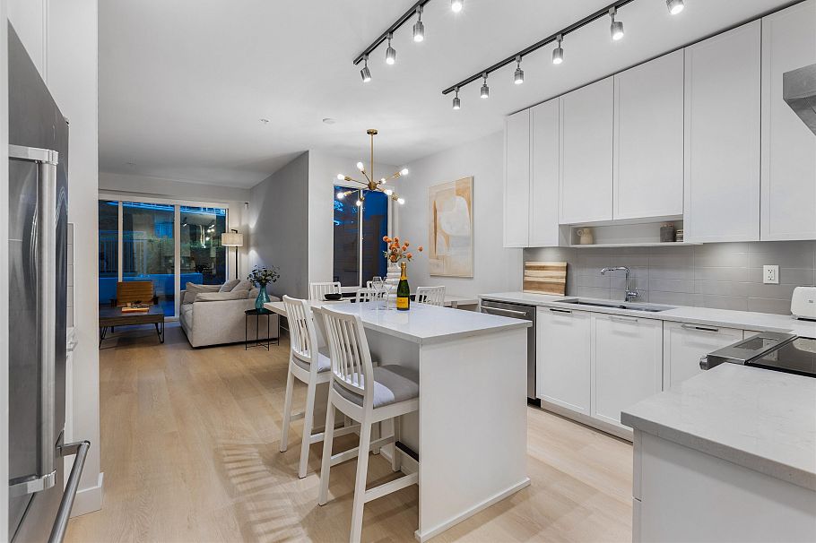 115 1768 Gilmore Avenue Burnaby, BC - 2