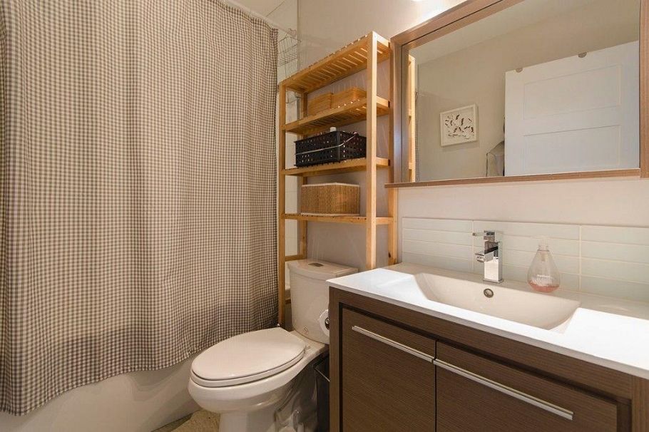 328 E 22nd Street North Vancouver, BC - 37