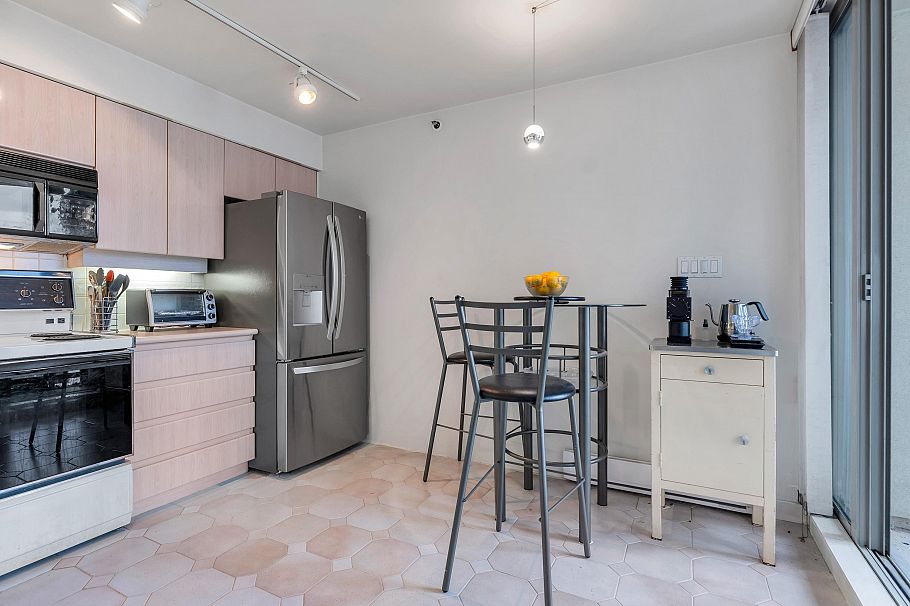 704 990 Beach Avenue Vancouver, BC - 20