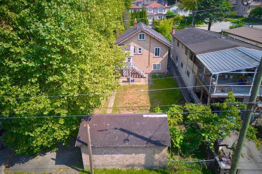 4307 Nanaimo Street Vancouver, BC - 13