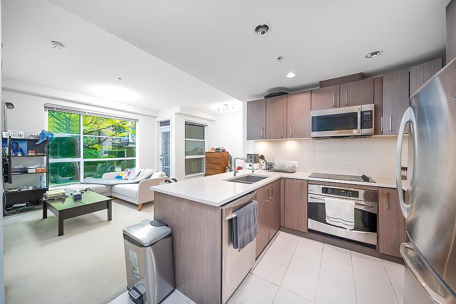 101 5981 Gray Avenue Vancouver, BC - 3