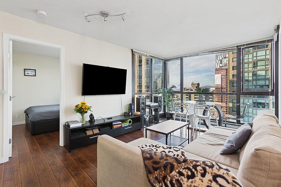 2007 1331 Alberni Street Vancouver, BC - 3