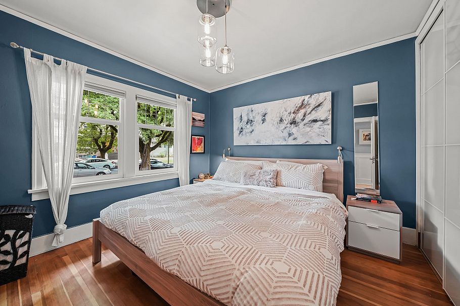 1556 Kamloops Street Vancouver, BC - 12