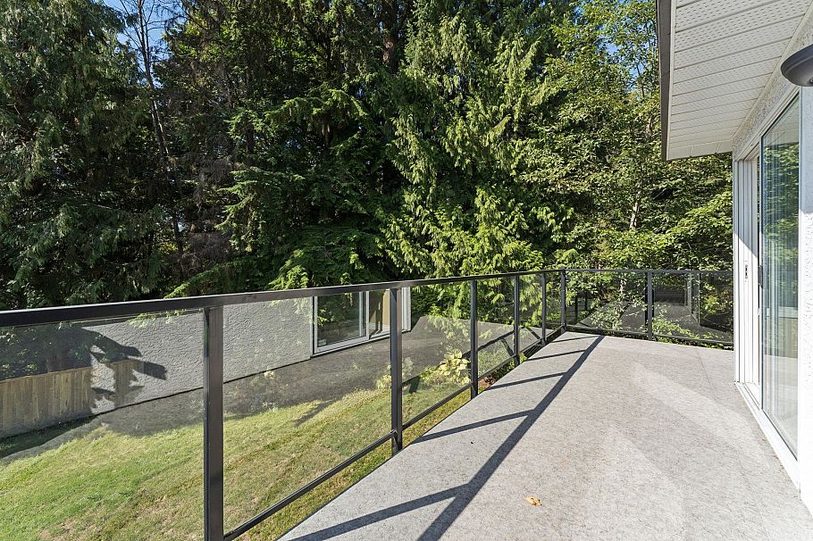 3908 Blantyre Place North Vancouver, BC - 23