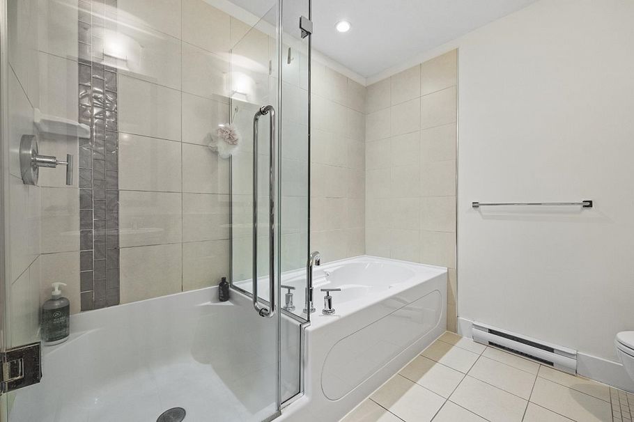 204 6333 Larkin Drive Vancouver, BC - 19