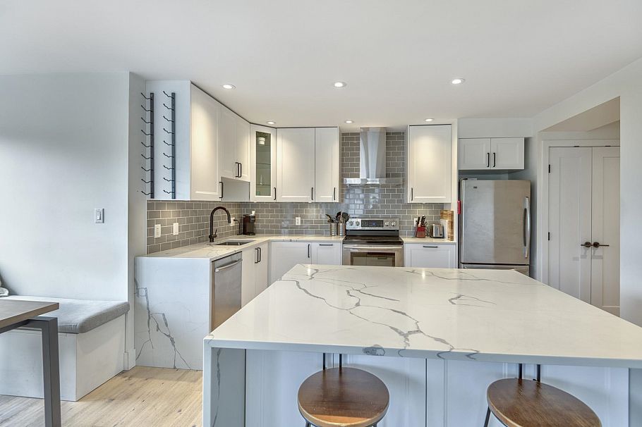 304 1665 Arbutus Street Vancouver, BC - 12
