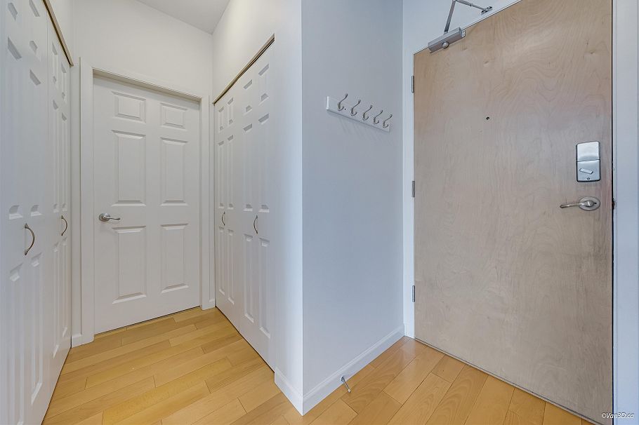 309 580 Raven Woods Drive North Vancouver, BC - 16