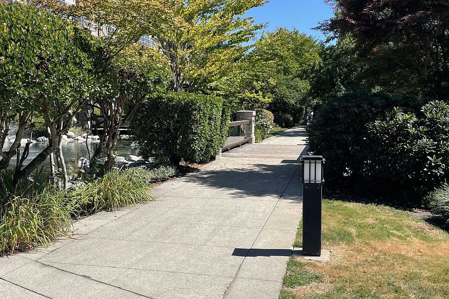 309 580 Raven Woods Drive North Vancouver, BC - 23