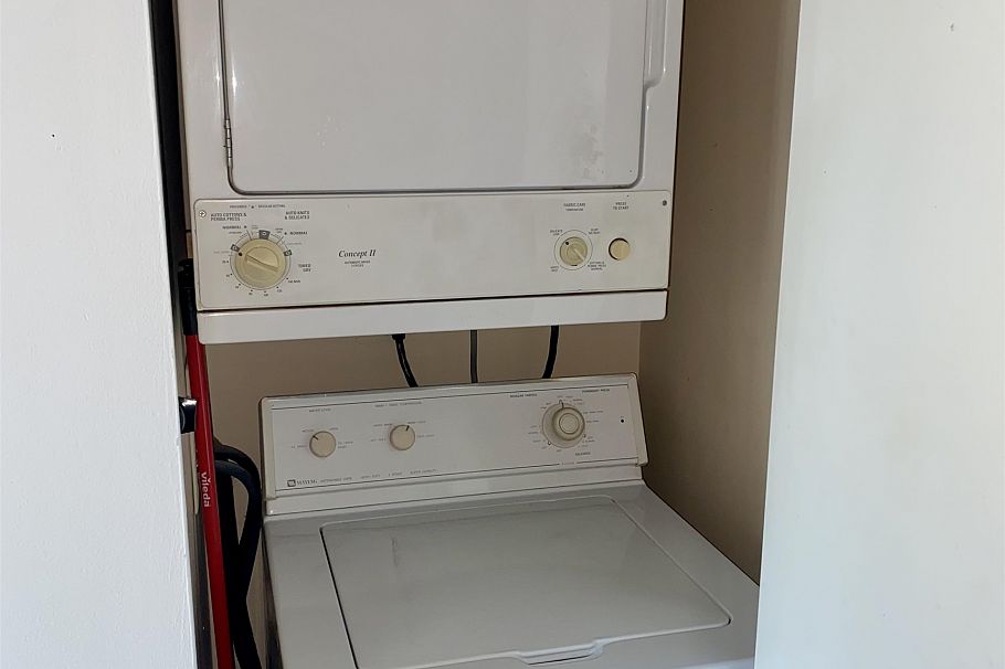 905 1367 Alberni Street Vancouver, BC - 17