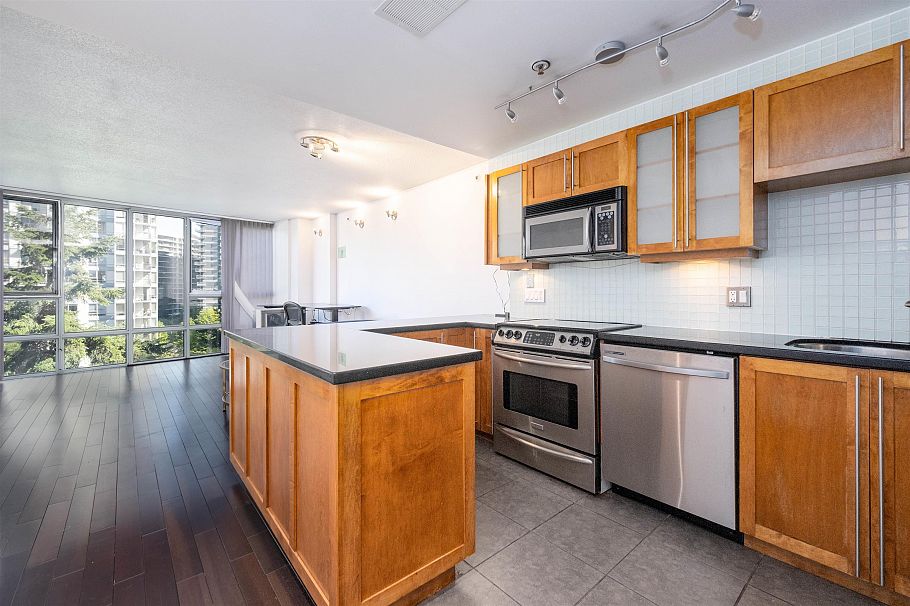 801 930 Cambie Street Vancouver, BC - 2