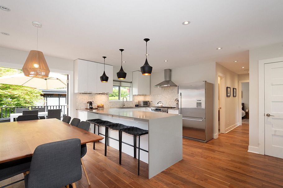 328 E 22nd Street North Vancouver, BC - 9