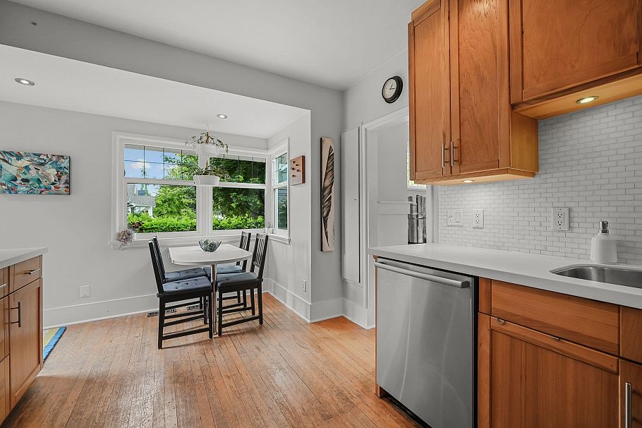 1556 Kamloops Street Vancouver, BC - 7