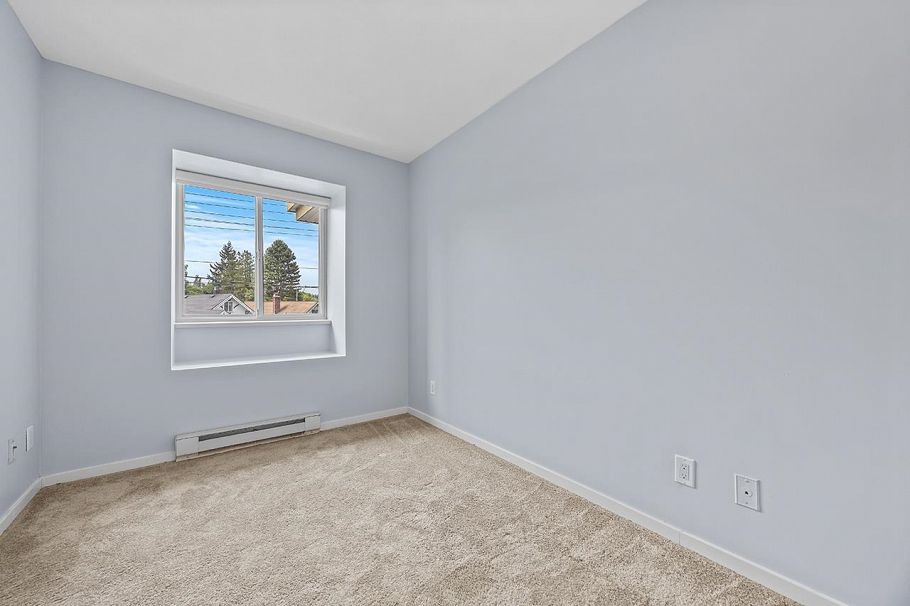 211 868 Kingsway Vancouver, BC - 12