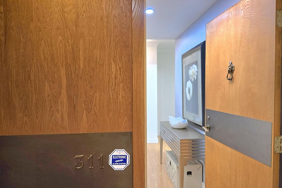 311 3905 Springtree Drive Vancouver, BC - 3