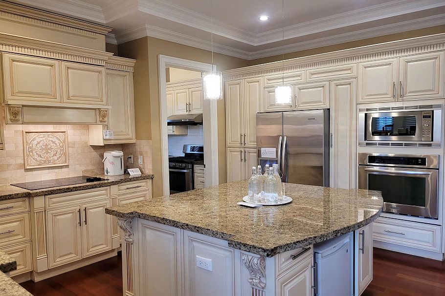 2228 W 22nd Avenue Vancouver, BC - 9