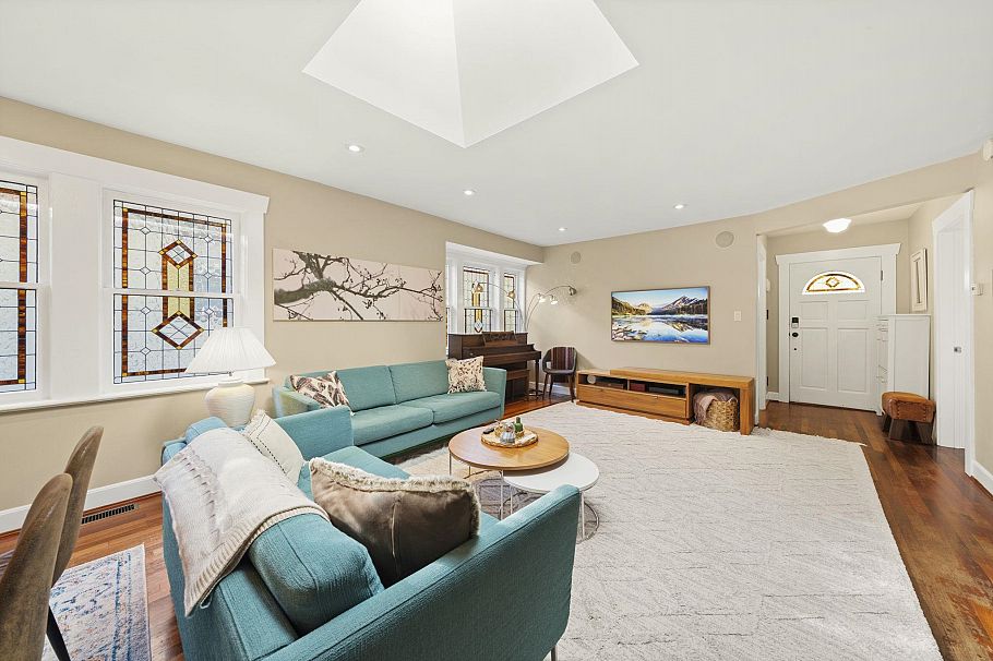 2340 Chesterfield Avenue North Vancouver, BC - 4