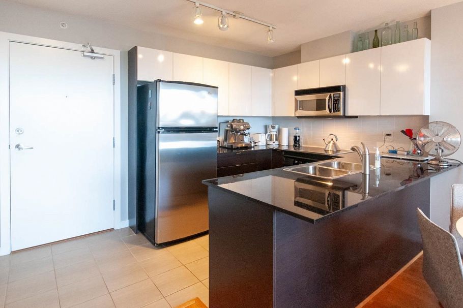 703 4178 DAWSON STREET, Burnaby BC V5C 0A1 Burnaby, BC - 2