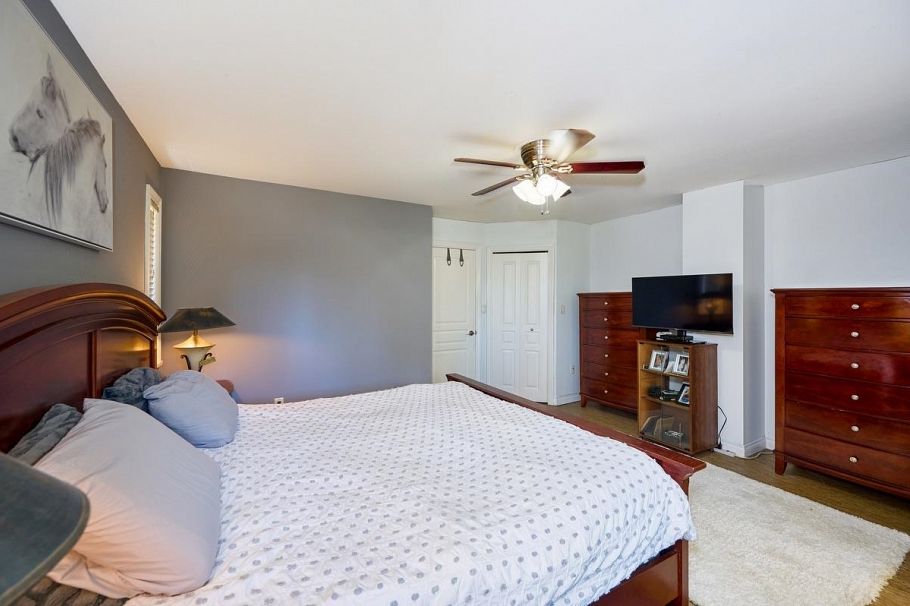 562 W Keith Road North Vancouver, BC - 18