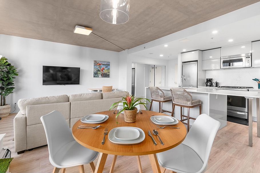 801 128 W Cordova Street Vancouver, BC - 1