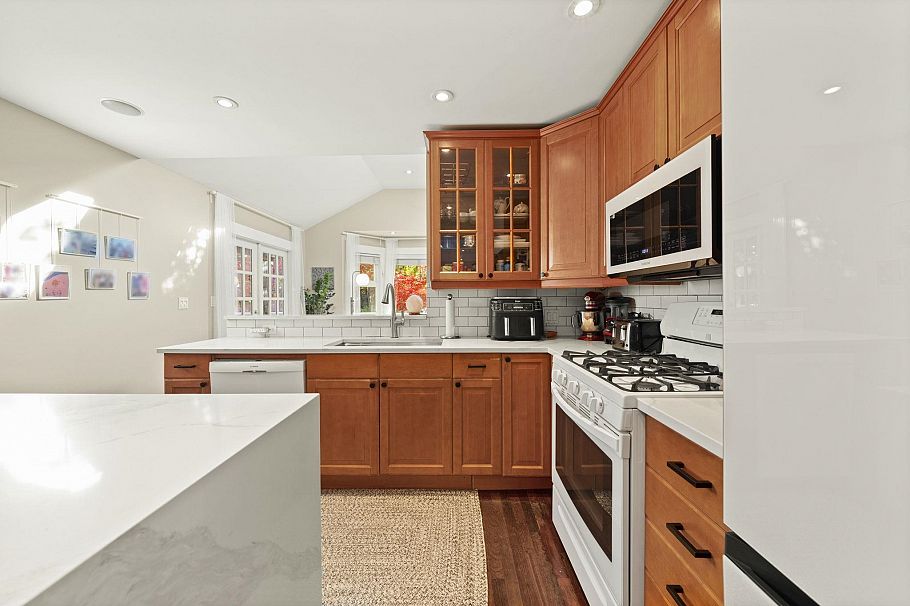 2340 Chesterfield Avenue North Vancouver, BC - 7