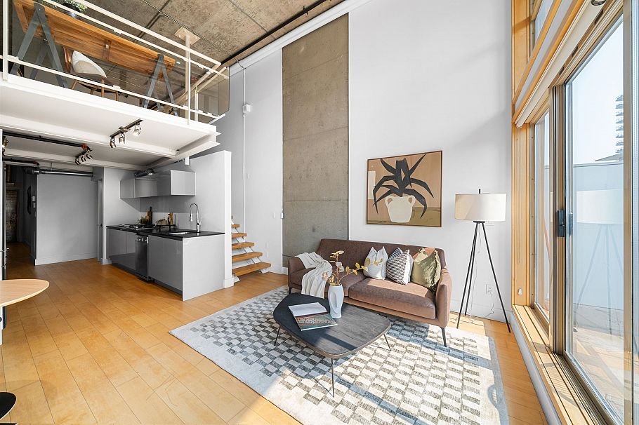 413 1529 W 6th Avenue Vancouver, BC - 4