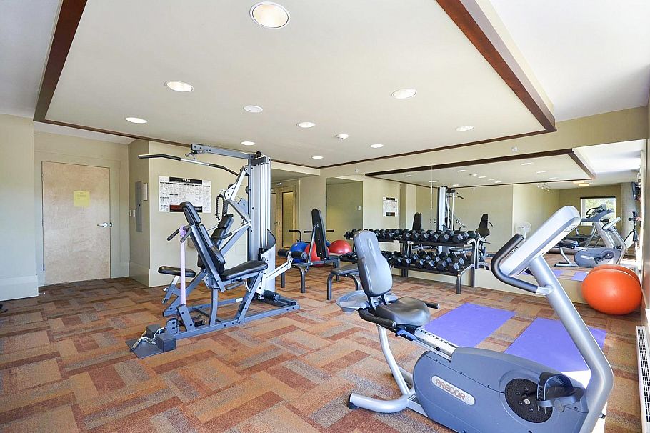 805 683 W Victoria Park North Vancouver, BC - 25