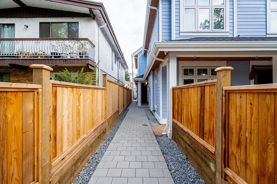 2 1905 E 36th Avenue Vancouver, BC - 2