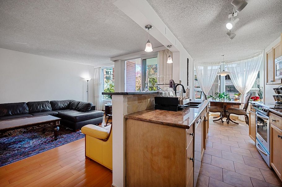 203 1845 Robson Street Vancouver, BC - 10