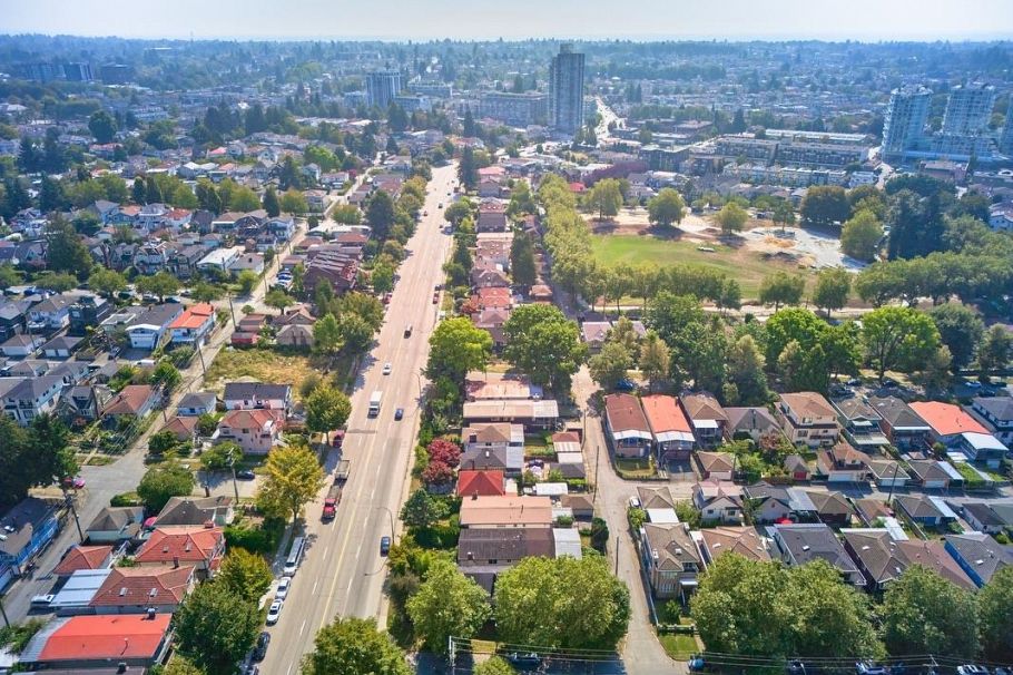 4307 Nanaimo Street Vancouver, BC - 8