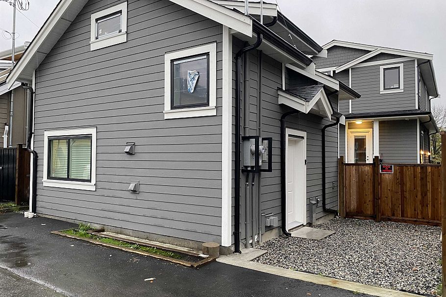 3345 Parker Street Vancouver, BC - 15