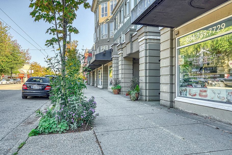 122 3440 W Broadway Vancouver, BC - 28