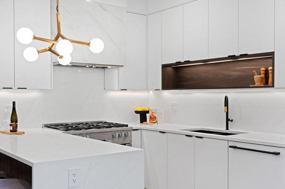 2 4549 W 11th Avenue Vancouver, BC - 6