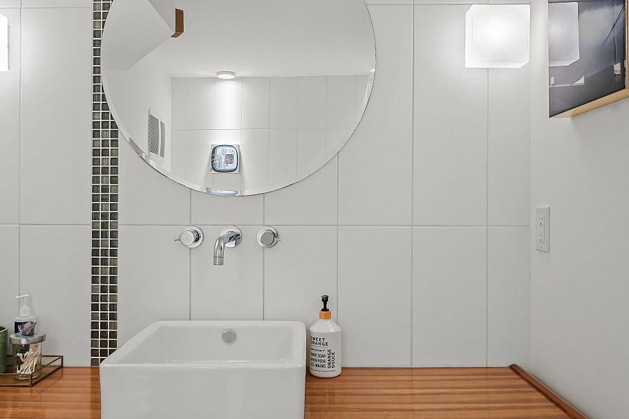 1556 Kamloops Street Vancouver, BC - 27