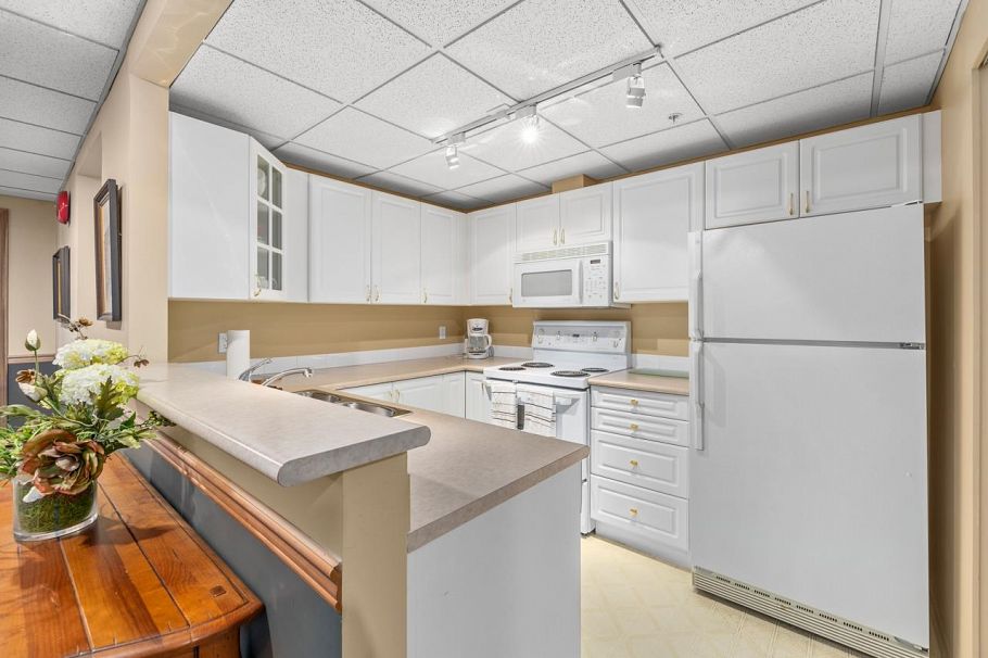 403 678 W Queens Road North Vancouver, BC - 27