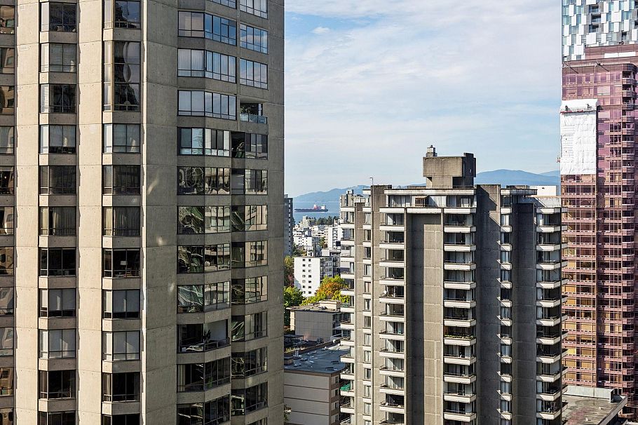 2007 1331 Alberni Street Vancouver, BC - 2